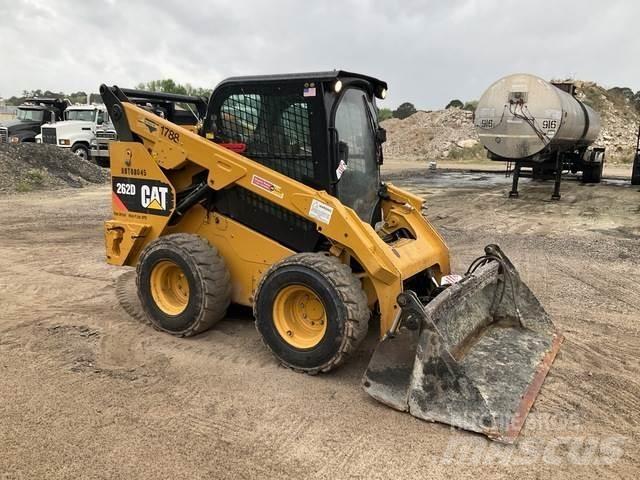 CAT 262D 滑移轉向裝載機