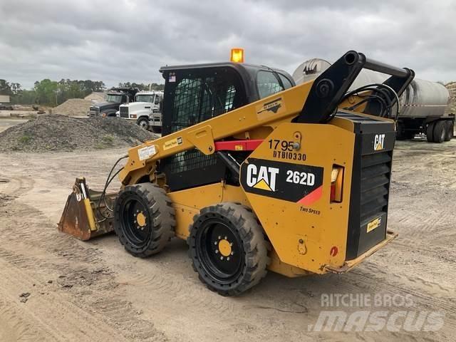 CAT 262D 滑移轉向裝載機