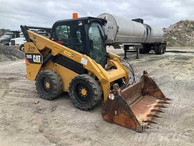 CAT 262D 滑移轉向裝載機
