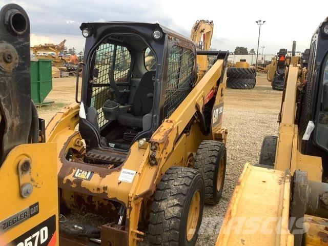 CAT 262D 滑移轉向裝載機