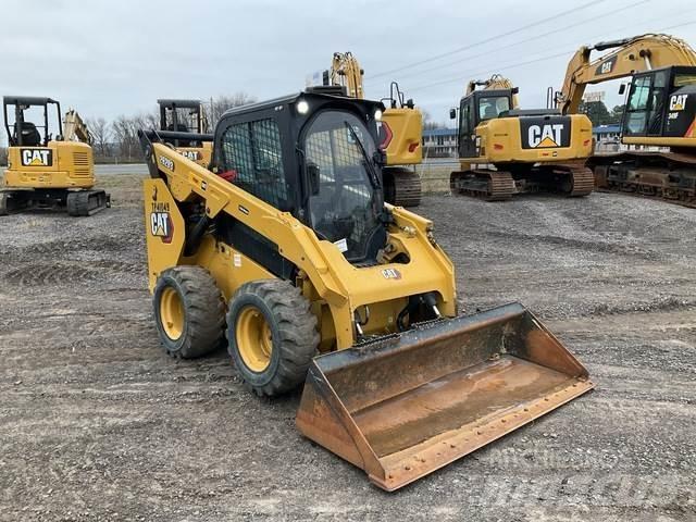 CAT 262D3 滑移轉向裝載機