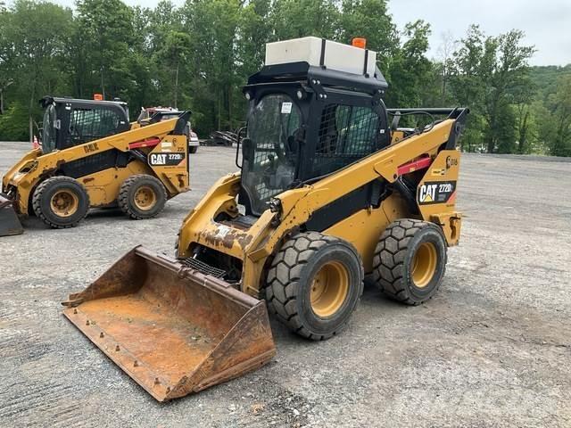 CAT 272D2 XHP 滑移轉向裝載機
