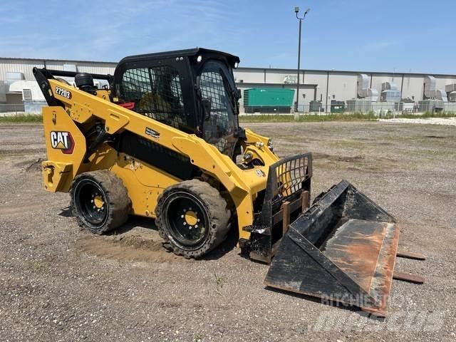 CAT 272D3 滑移轉向裝載機