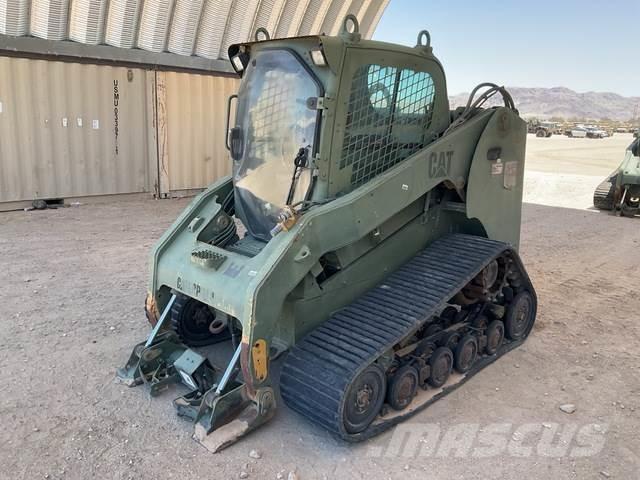 CAT 277C 滑移轉向裝載機