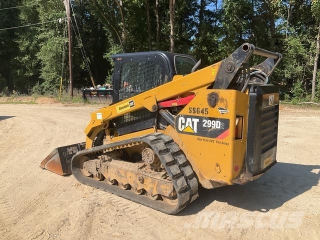 CAT 299D2 滑移轉向裝載機