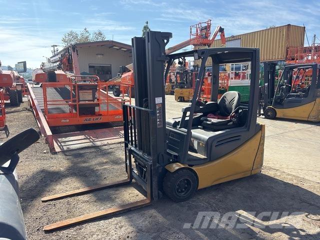 CAT 2ET4000 電動堆高機