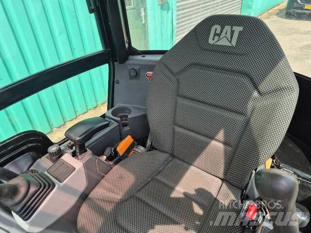 CAT 301.8 小型挖土機/掘鑿機<7t(小型挖掘機)