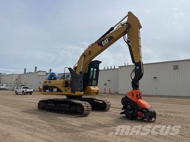 CAT 320DFM 木材分離器和切割機