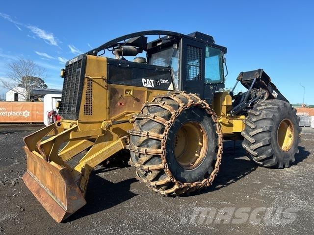 CAT 525C 集材機