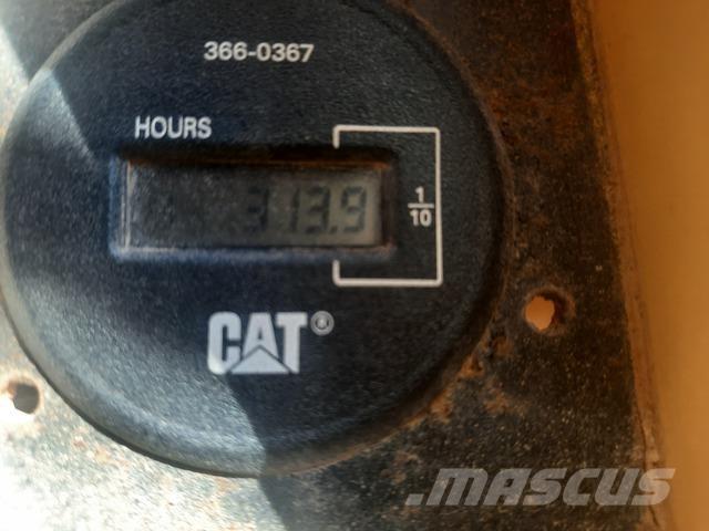 CAT 572G 鋪管推土機