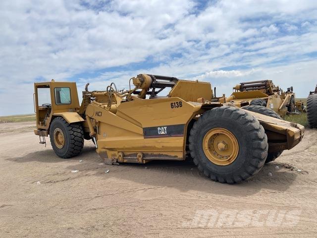 CAT 613B 刮土機