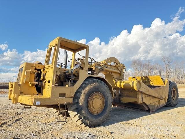 CAT 621B 刮土機