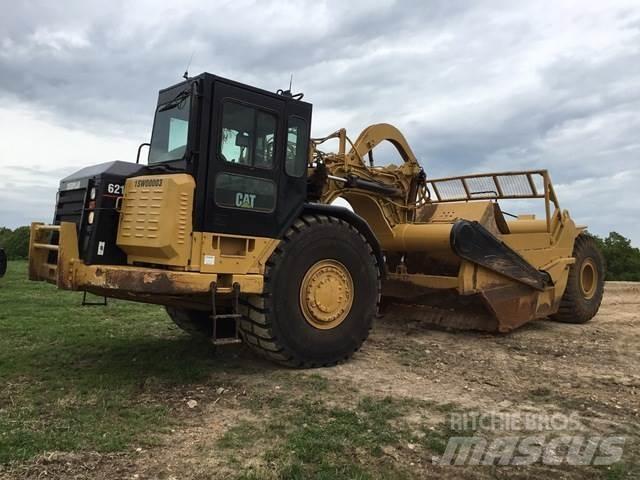 CAT 621G 刮土機