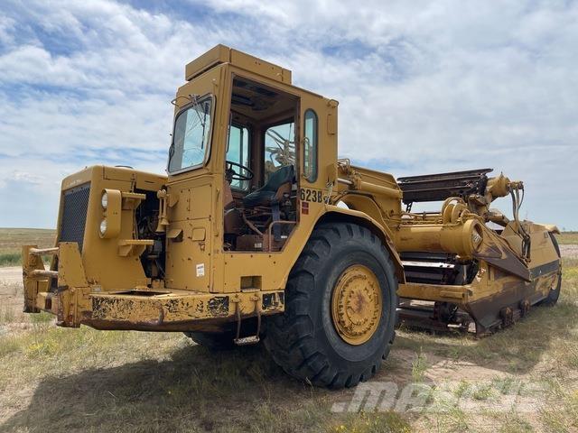 CAT 623B 刮土機