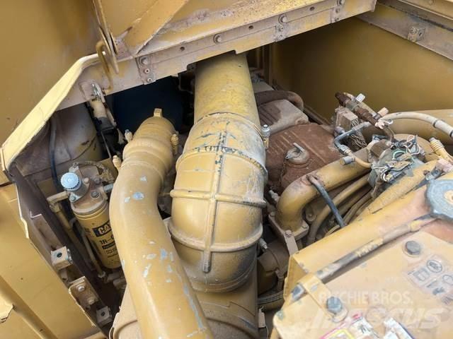 CAT 623G 刮土機