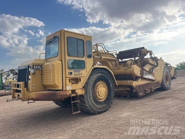 CAT 623G 刮土機