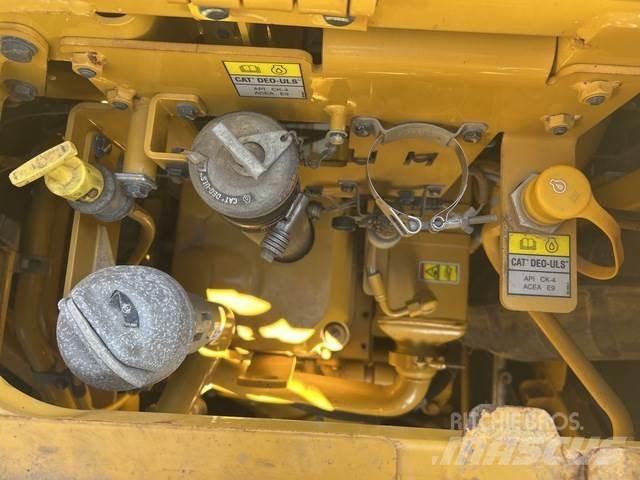 CAT 623k 刮土機