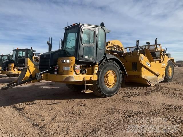 CAT 627K 刮土機