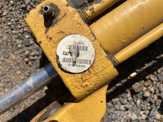 CAT 657E 其他組件