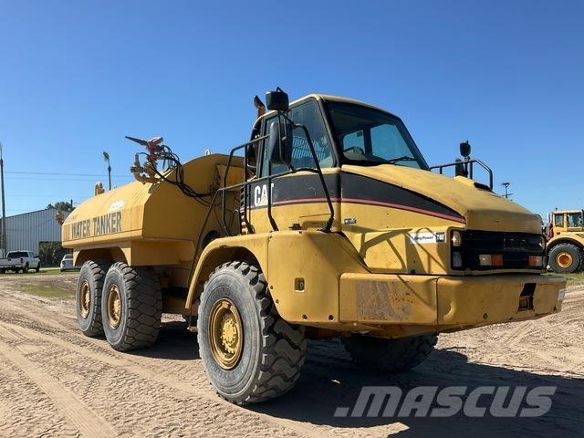 CAT 725 水車