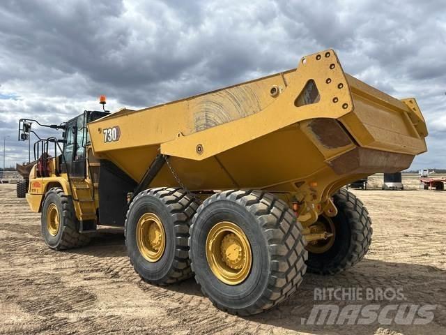 CAT 730 鉸接式起吊車