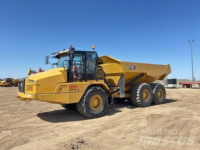 CAT 730 鉸接式起吊車