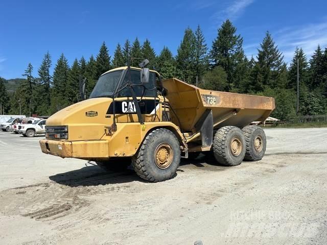 CAT 730 鉸接式起吊車