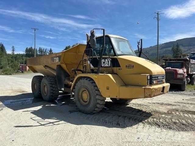 CAT 730 鉸接式起吊車
