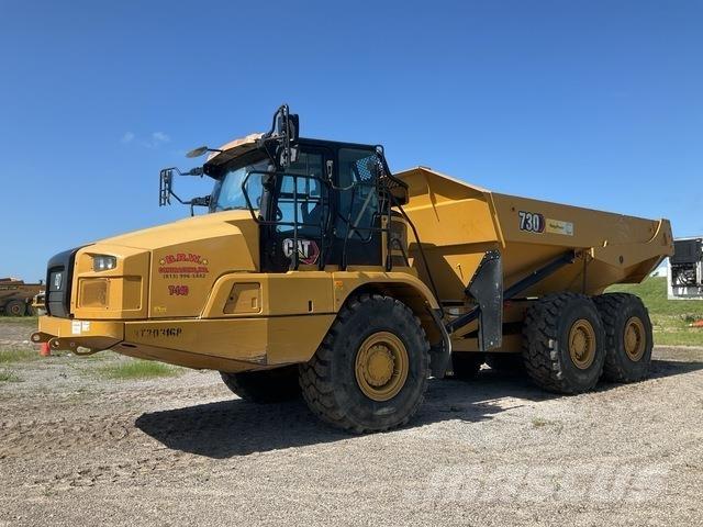 CAT 730 鉸接式起吊車