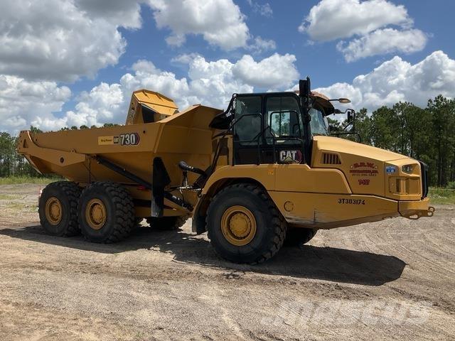 CAT 730 鉸接式起吊車