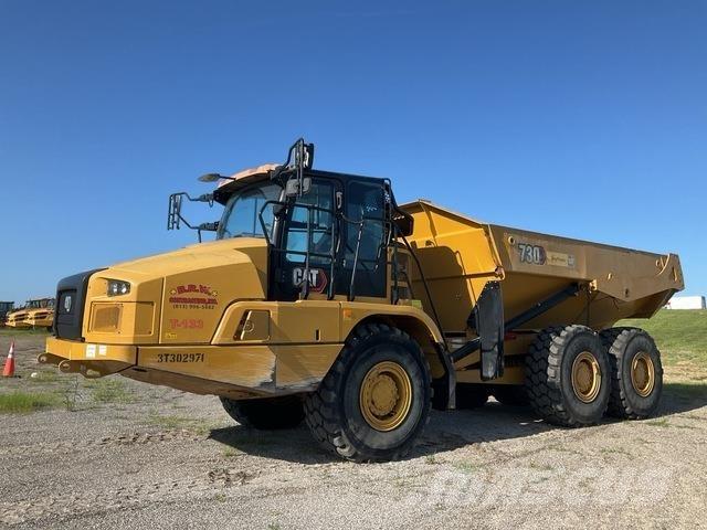 CAT 730 鉸接式起吊車