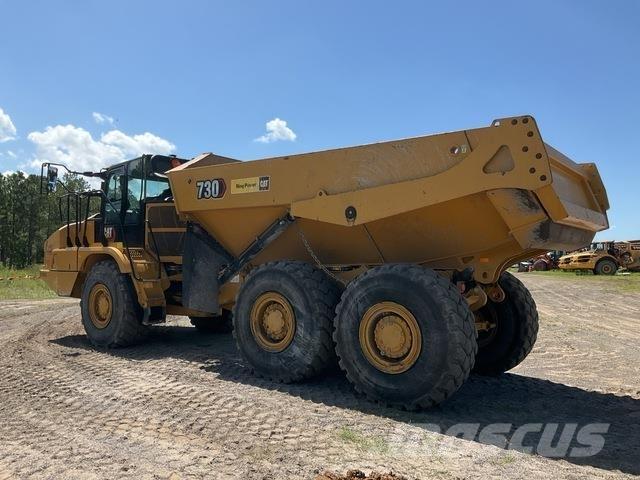 CAT 730 鉸接式起吊車