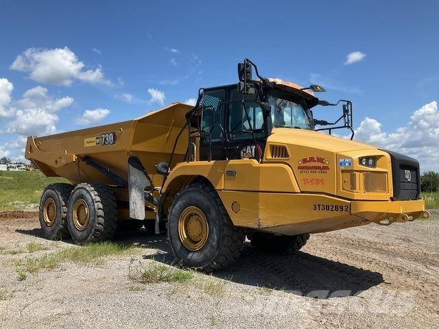 CAT 730 鉸接式起吊車