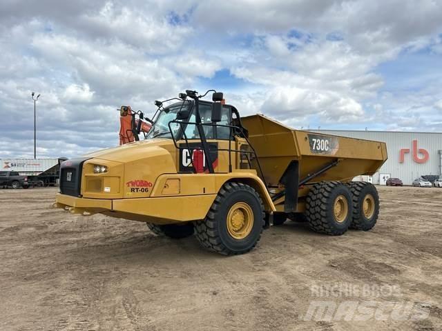 CAT 730C2 鉸接式起吊車