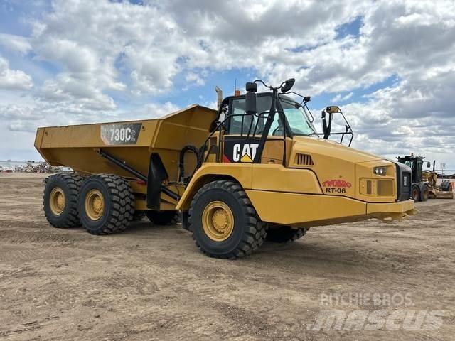 CAT 730C2 鉸接式起吊車