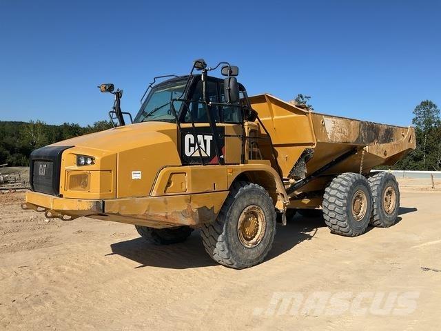 CAT 730C2 鉸接式起吊車