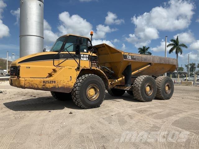 CAT 735 鉸接式起吊車