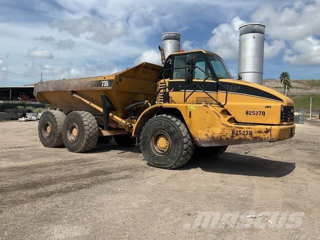 CAT 735 鉸接式起吊車