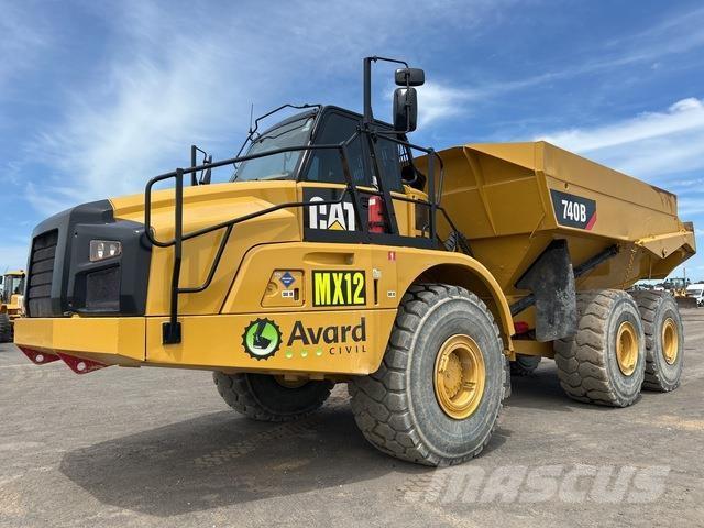 CAT 740B 鉸接式起吊車