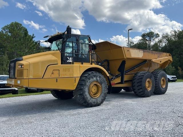 CAT 745 鉸接式起吊車