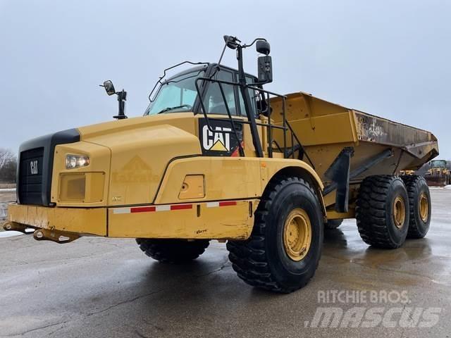 CAT 745C 鉸接式起吊車