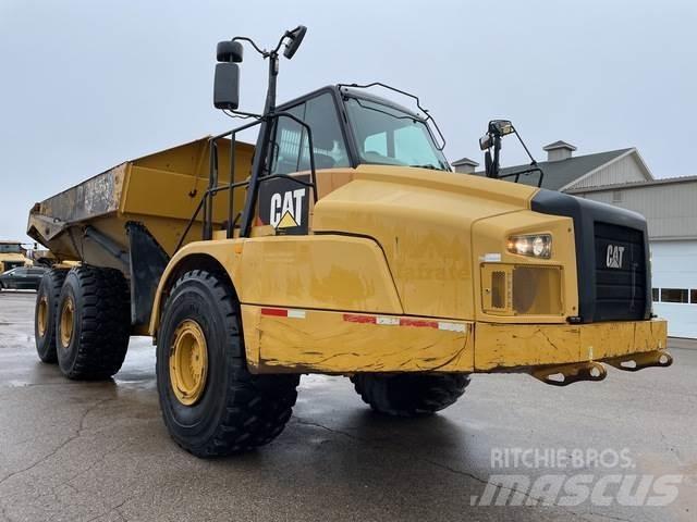 CAT 745C 鉸接式起吊車