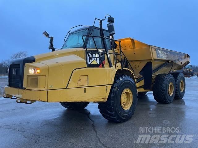 CAT 745C 鉸接式起吊車