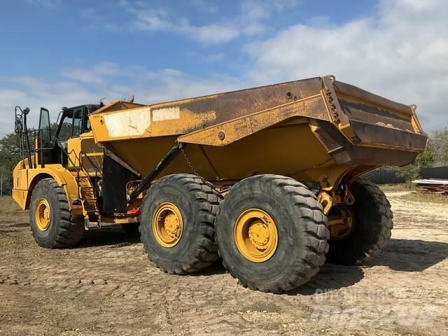 CAT 745C 鉸接式起吊車
