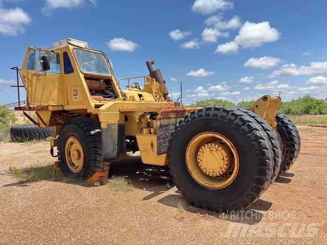 CAT 768C 鉸接式起吊車