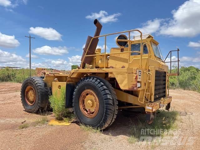 CAT 768C 鉸接式起吊車