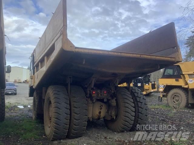 CAT 769D 鉸接式起吊車