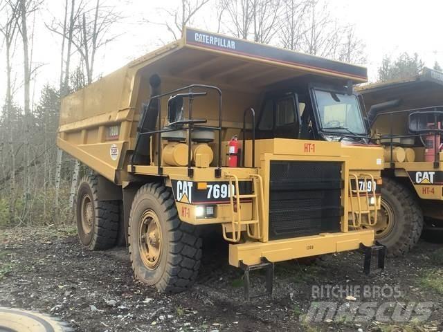 CAT 769D 鉸接式起吊車