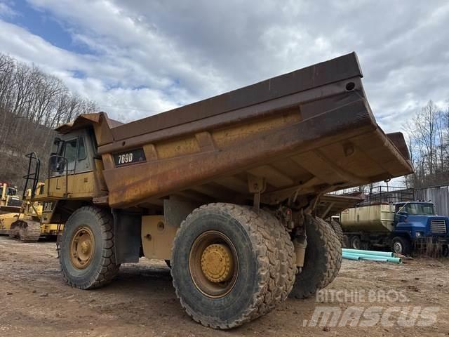 CAT 769D 鉸接式起吊車