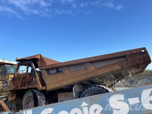 CAT 769D 鉸接式起吊車